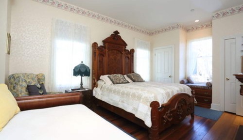 Suite with Spa Bath