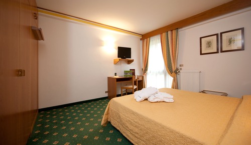 Classic Double or Twin Room, Balcony