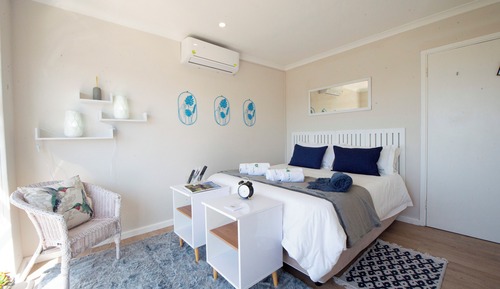 Premium Double Room, 1 Queen Bed, Air conditioning, Sea View