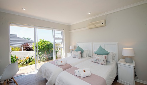 Twin bed room, sea and mountain views