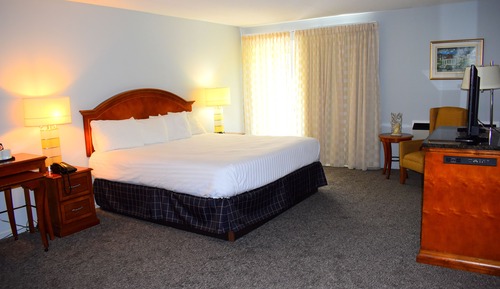 Standard Room, 1 King Bed