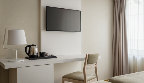 Single Room (Interior)
