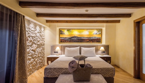 Exclusive Room