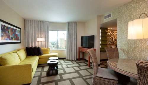 Corner Suite - King with Sofa bed