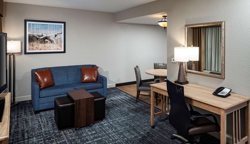 Suite, 1 King Bed, Accessible (Hearing)