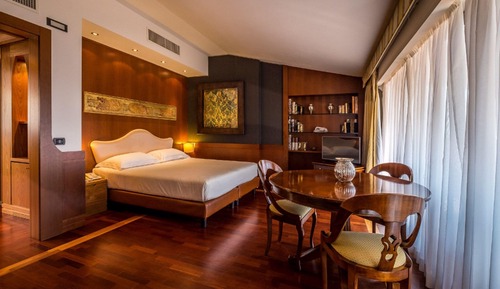 Junior Double or Twin Room