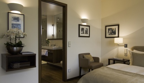 Suite (1 Person)
