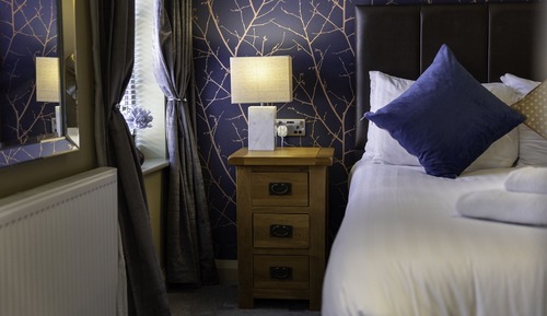 Classic Double or Twin Room, Ensuite