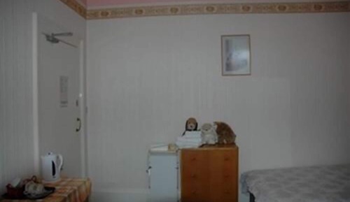Twin Room, Shared Bathroom