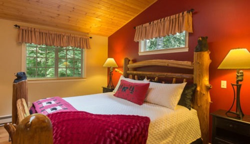 Room, Private Bathroom (Whimsical Bear)