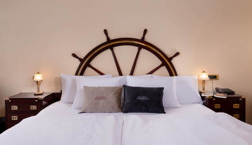 Superior Double Room, 1 King Bed, Balcony, Park View