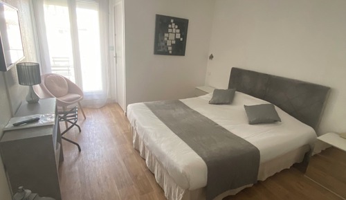 Double Room, Balcony