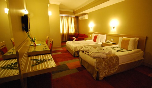 Family Room, 1 Bedroom, City View