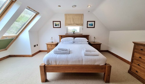 Classic Duplex, 2 Bedrooms, 2 Bathrooms
