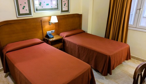 Twin Room (Interior)