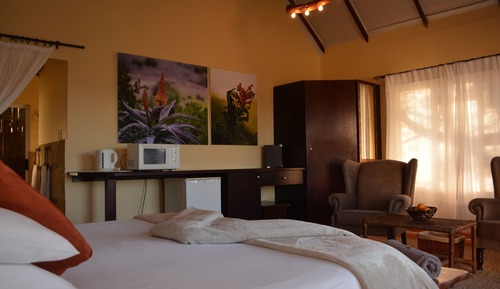 Luxury Chalet, 1 Queen Bed, Mountain View