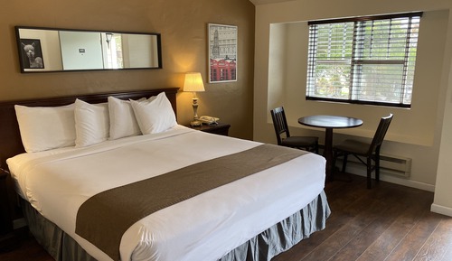 Standard King Room