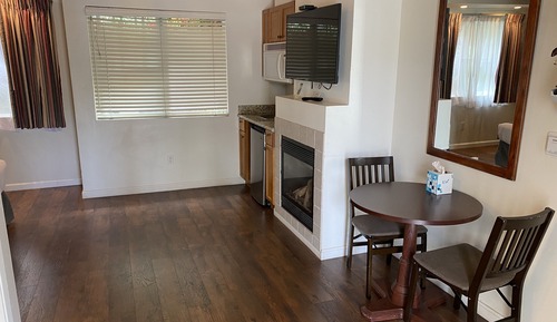 Standard Room, 1 King Bed, Accessible