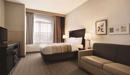 Studio Suite, 1 Queen Bed, Accessible, Non Smoking