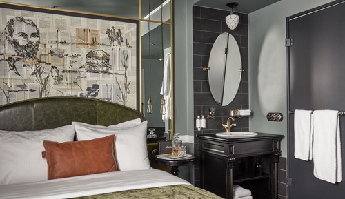 Room (Sir Boutique)