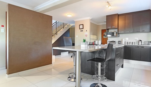 MANDELAS GOLD- 2 BEDROOM 2 BATHAPARTMENT