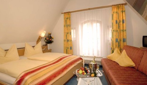 Double Room (Small)