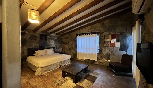 Junior Club Cabin