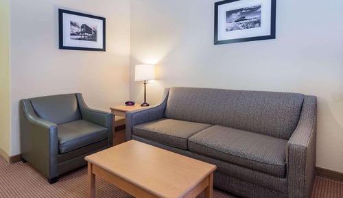 Suite, 2 Queen Beds, Non Smoking