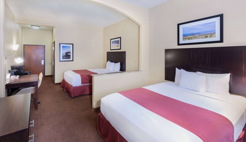 Room, 2 Queen Beds, Accessible, Non Smoking (Mobility,Hearing)
