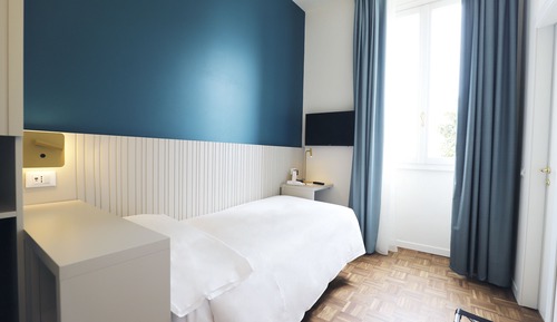 Single Room, Lake View (Orchidea)