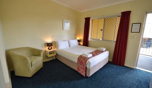 Deluxe Queen Room