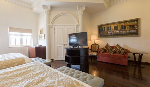 Sanctuary River Room