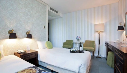 Triple Room
