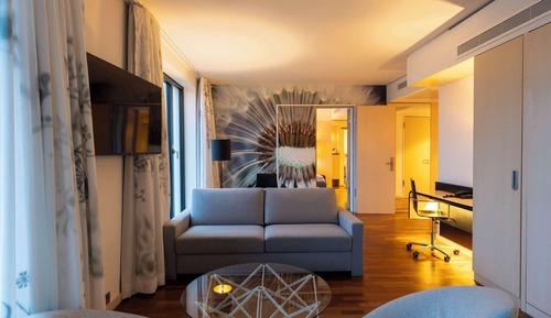 Executive Suite