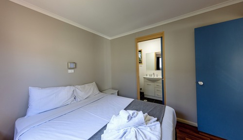 1 Bedroom Cabin (No Pets Permitted)