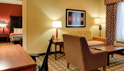 Suite, Multiple Beds, Non Smoking