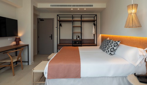 Double Room, Balcony (Magnus)(2 adults)