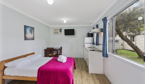 Economy Cabin