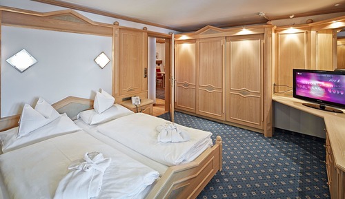 Suite, 2 Bedrooms, Balcony, Mountain View (Schafberg)