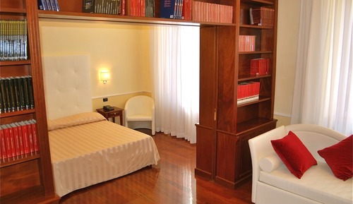 Deluxe Suite, Connecting Rooms