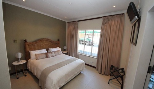 Room (Guest House En-Suite )