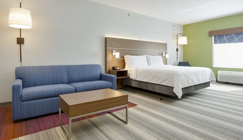 Suite, 1 King Bed, Accessible (Communications Accessible)