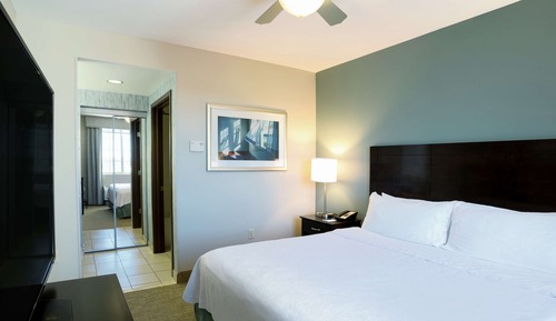 Suite, 1 King Bed, Non Smoking