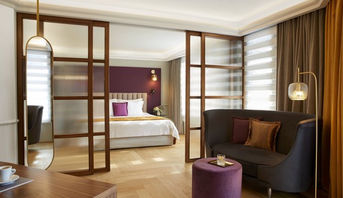 Deluxe Suite (Penthouse)