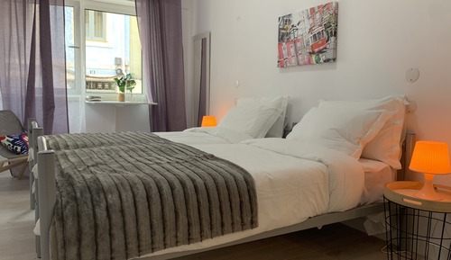 Deluxe Room, Shared Bathroom (1)