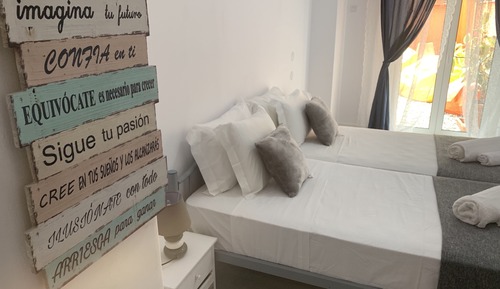 Comfort Room, Shared Bathroom (4)