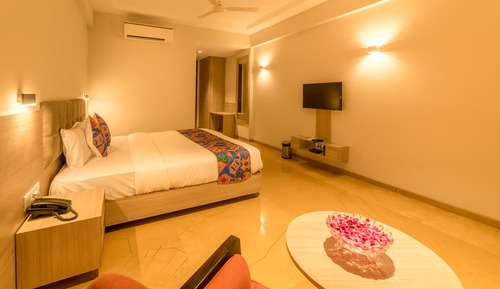 Queen Suite Room
