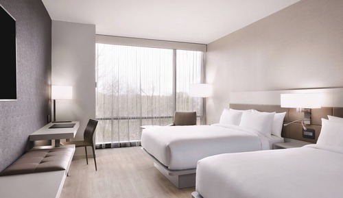 Room, 2 Queen Beds, Non Smoking, Corner