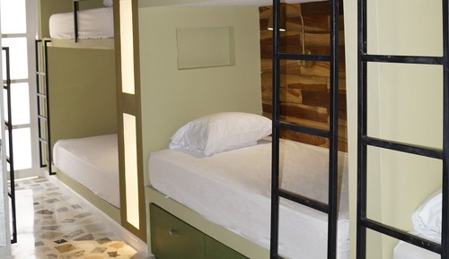 Basic Room, Multiple Beds, 2 Bathrooms