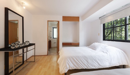 Basic Apartment